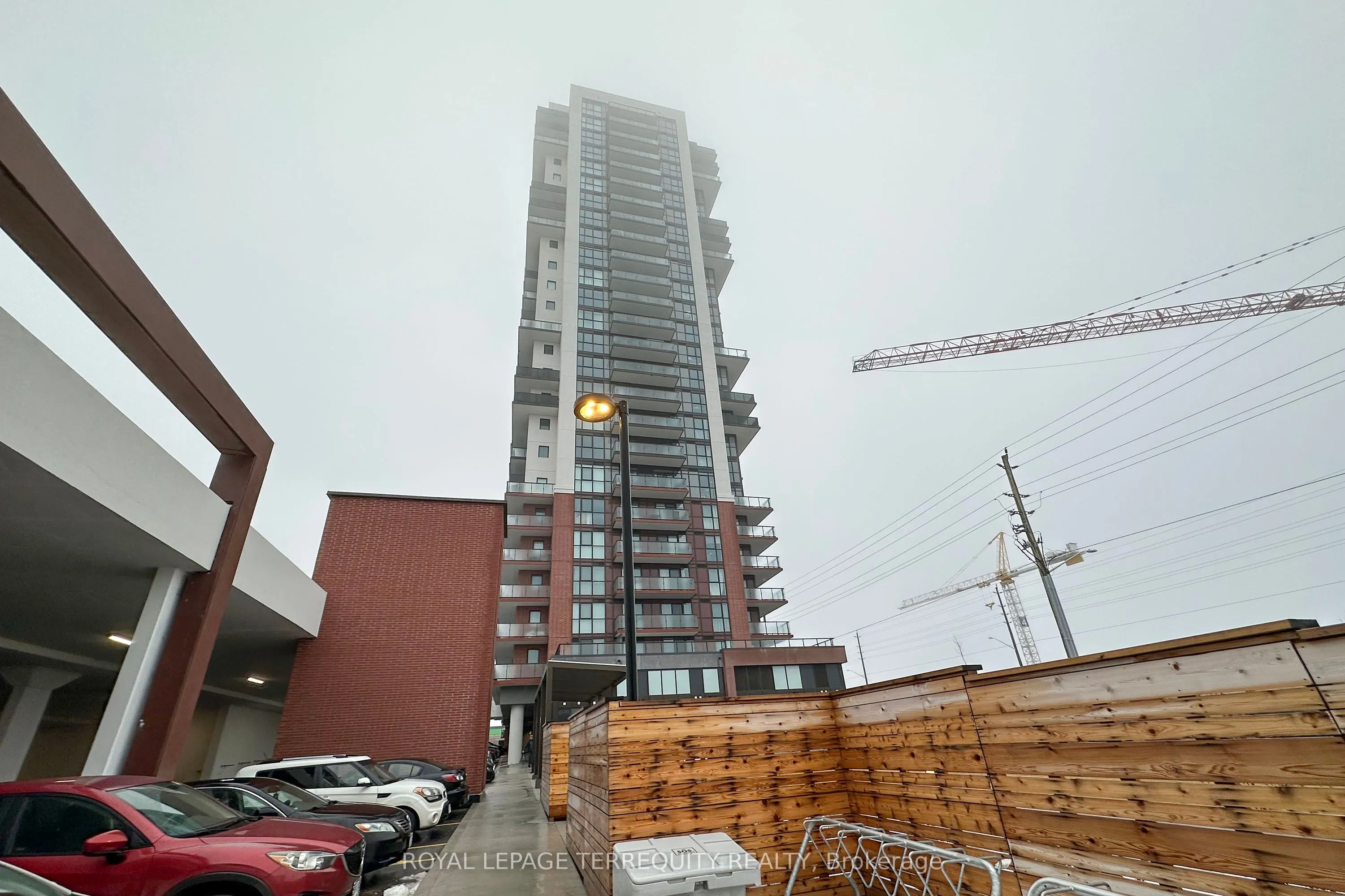 2550 Simcoe Street N #318