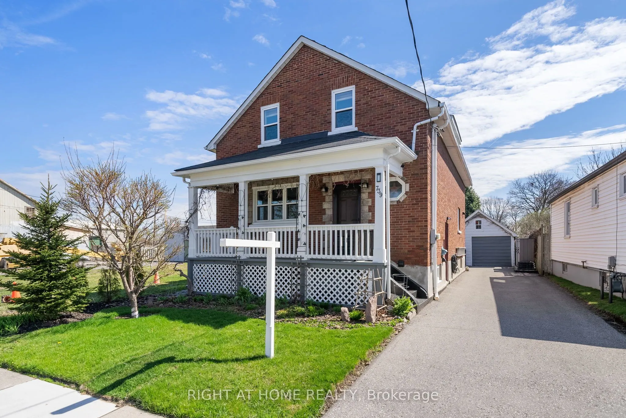 739 Albert Street