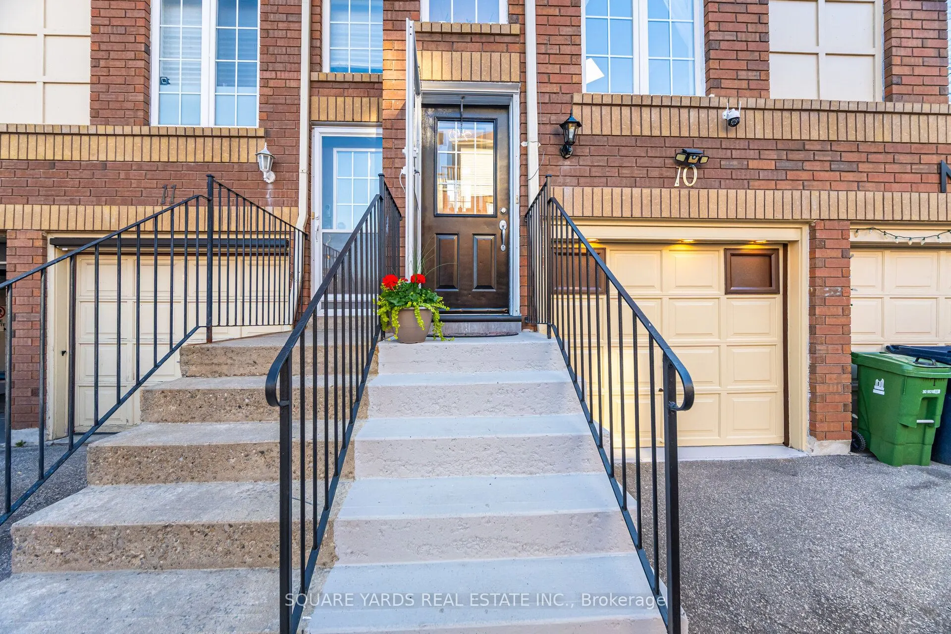 189 Galloway Road, #10