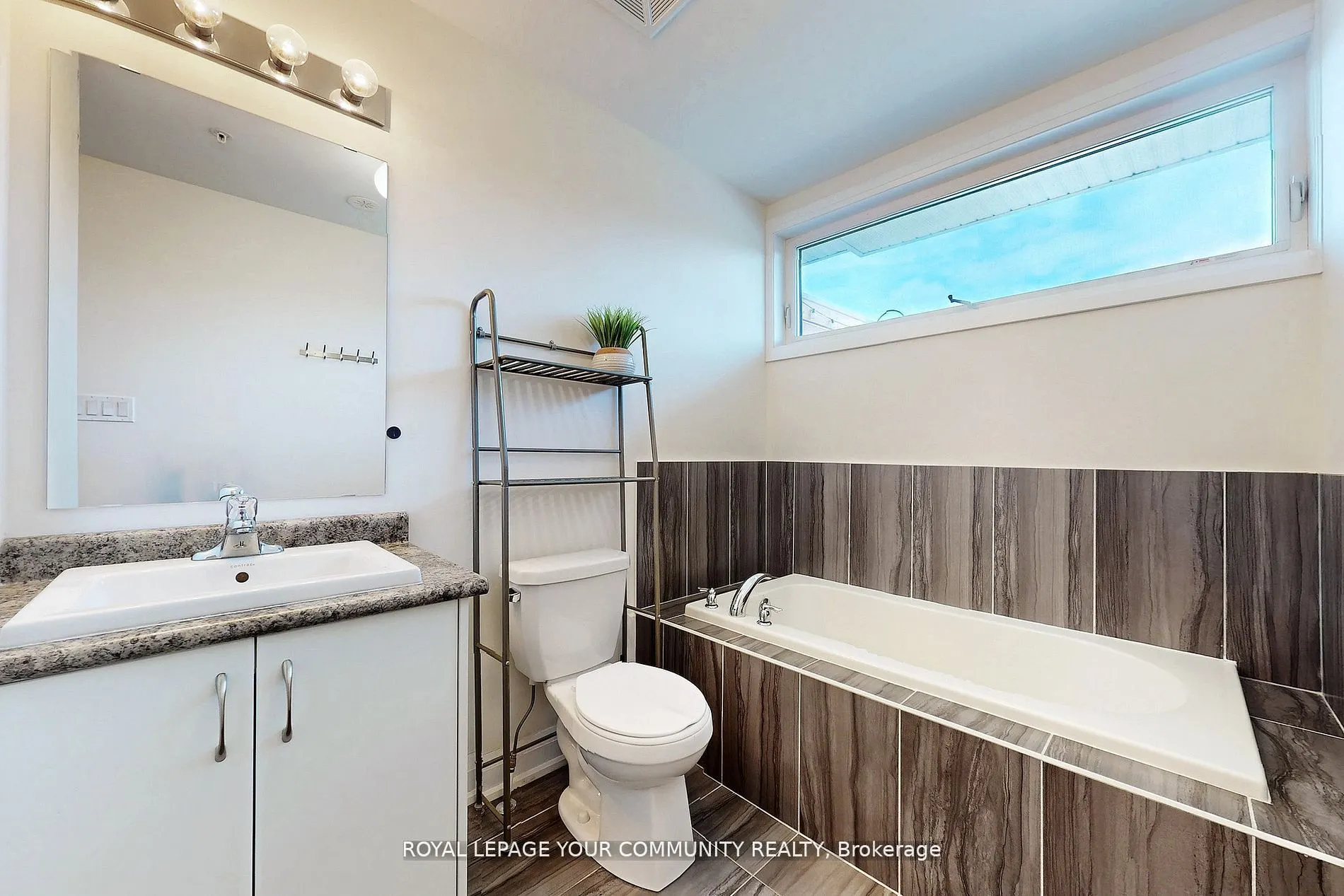 1870 Altona Road, #9