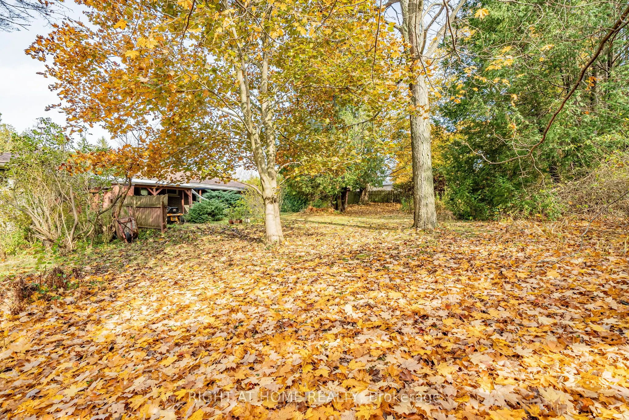 625 Townline Road W