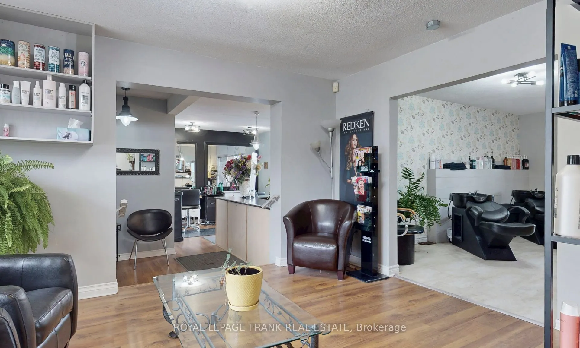 21 Beatrice Street W