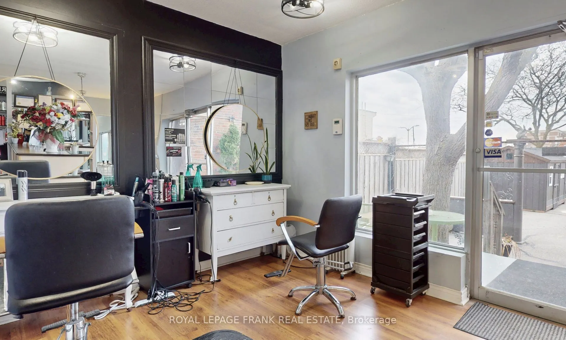 21 Beatrice Street W