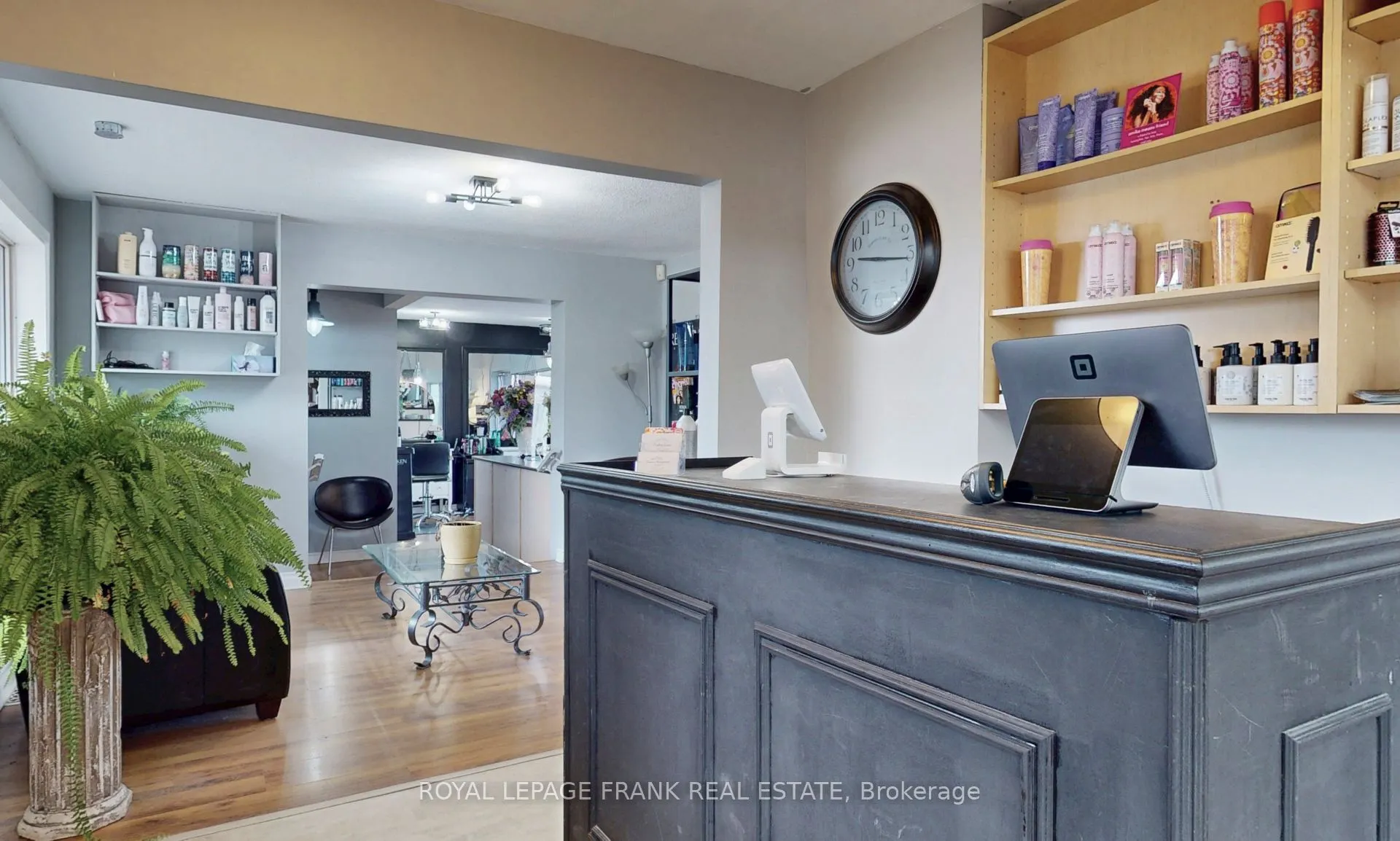 21 Beatrice Street W