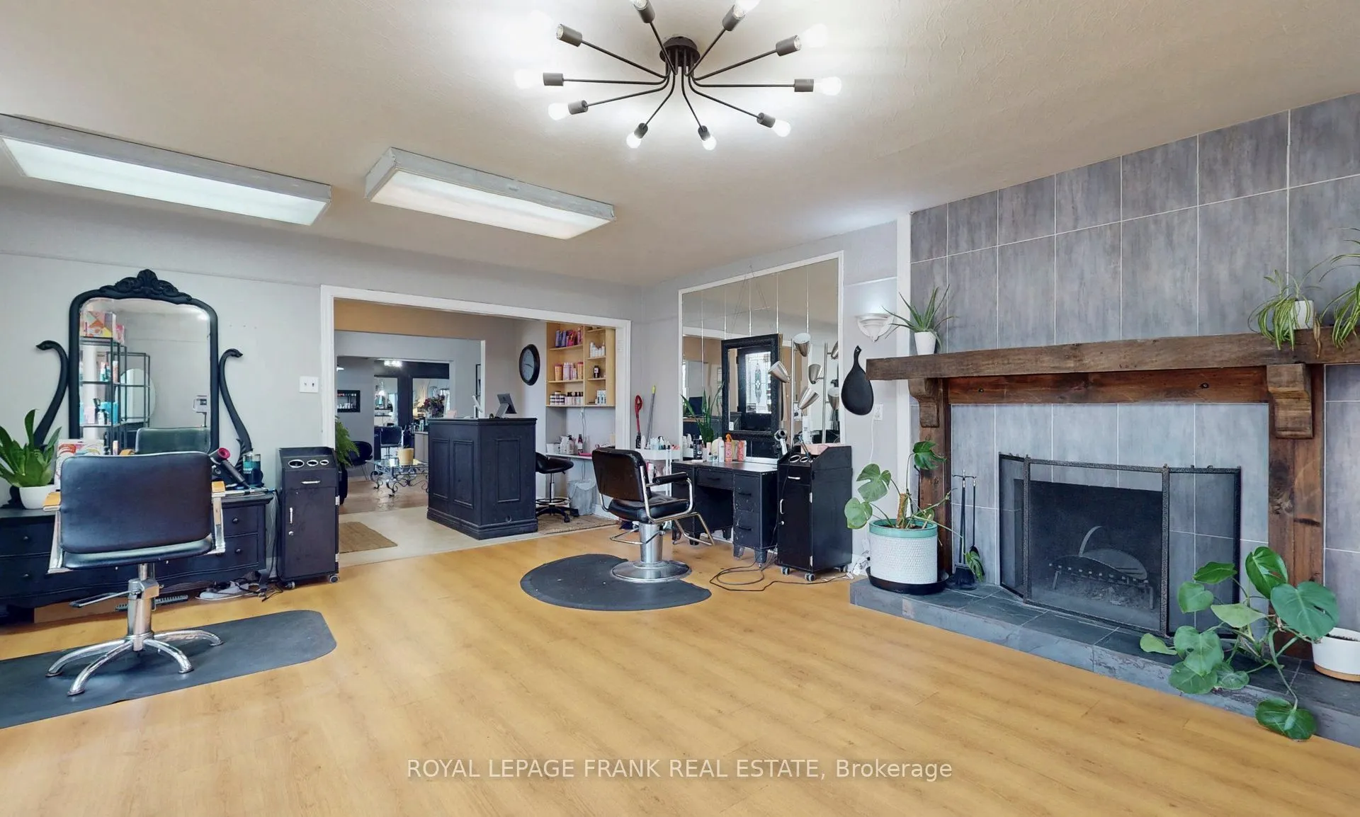 21 Beatrice Street W