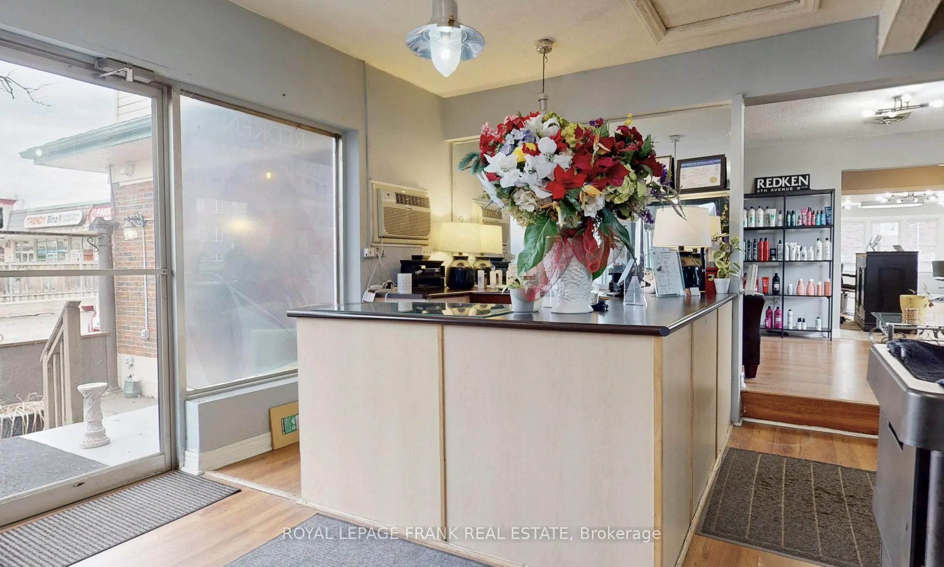 21 Beatrice Street W