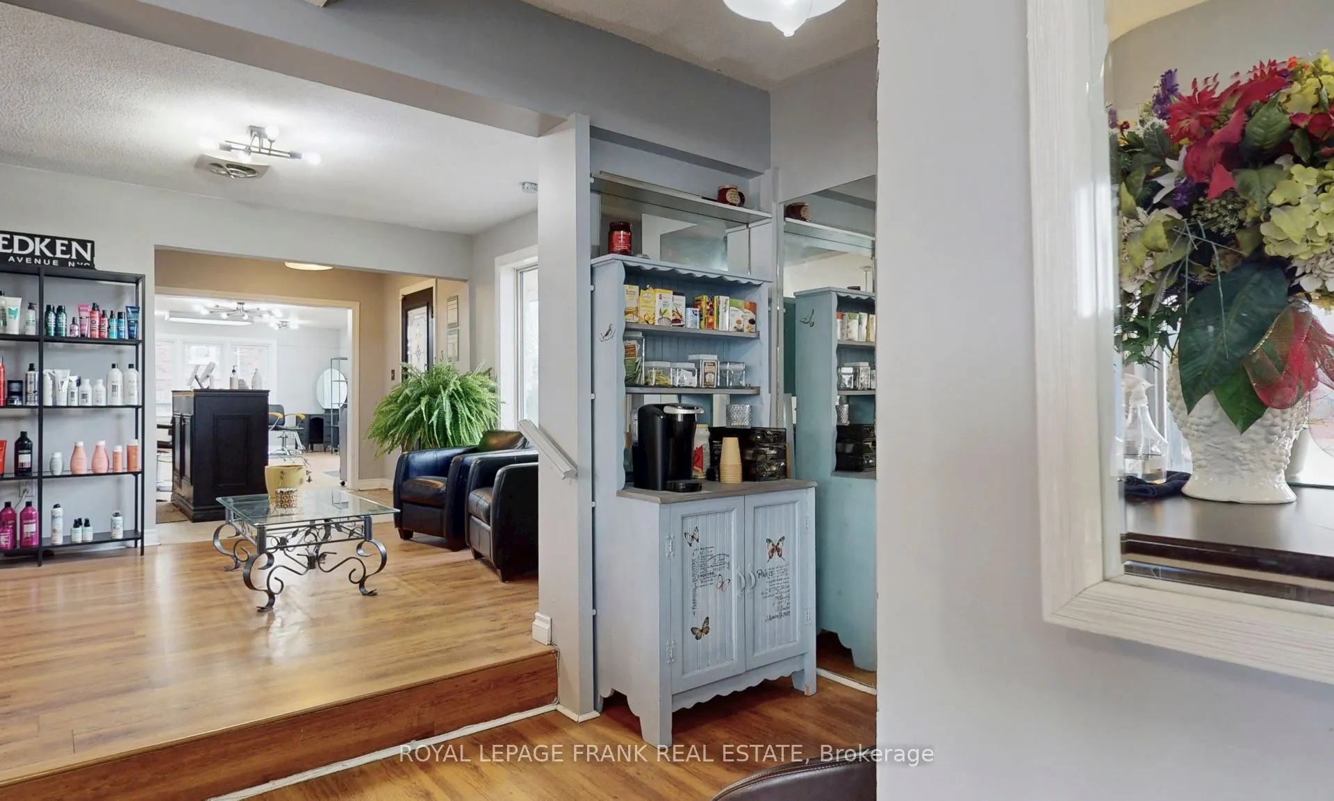 21 Beatrice Street W