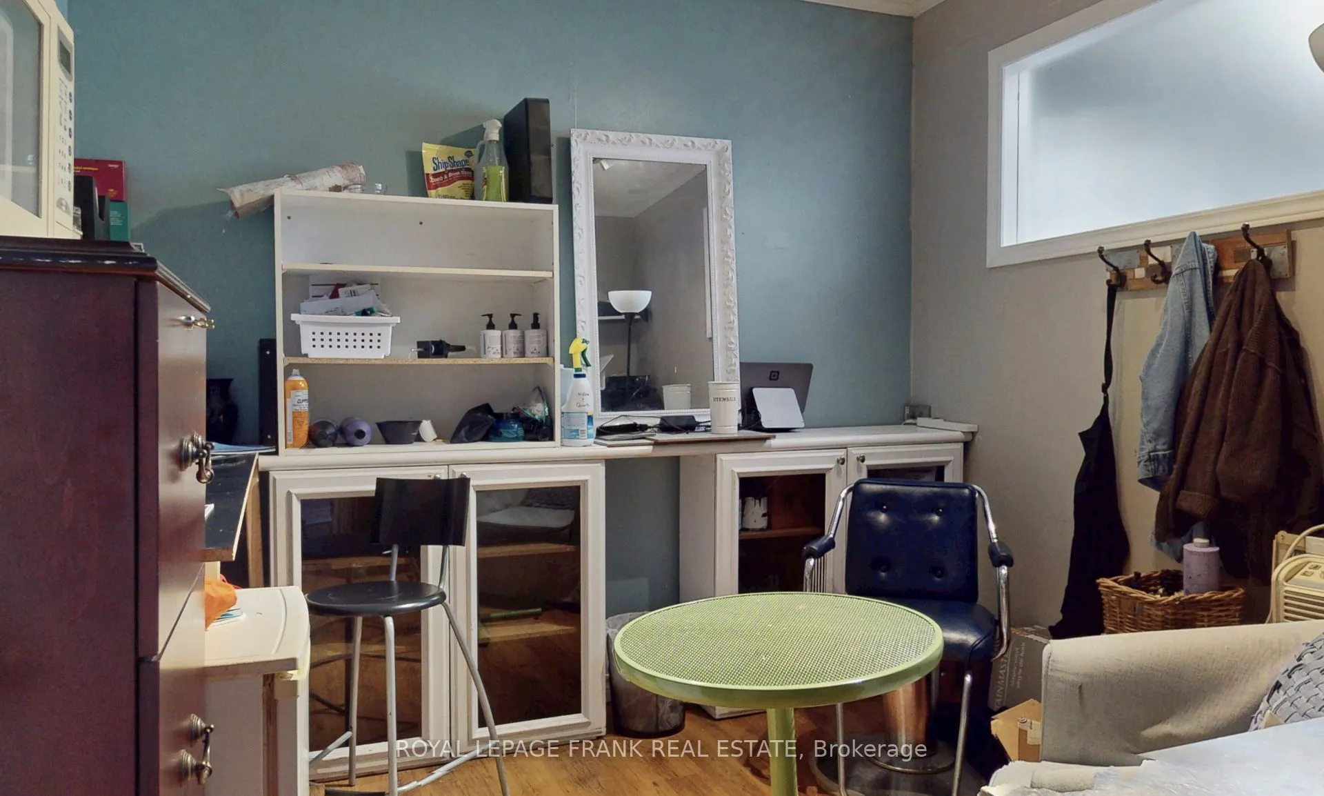21 Beatrice Street W