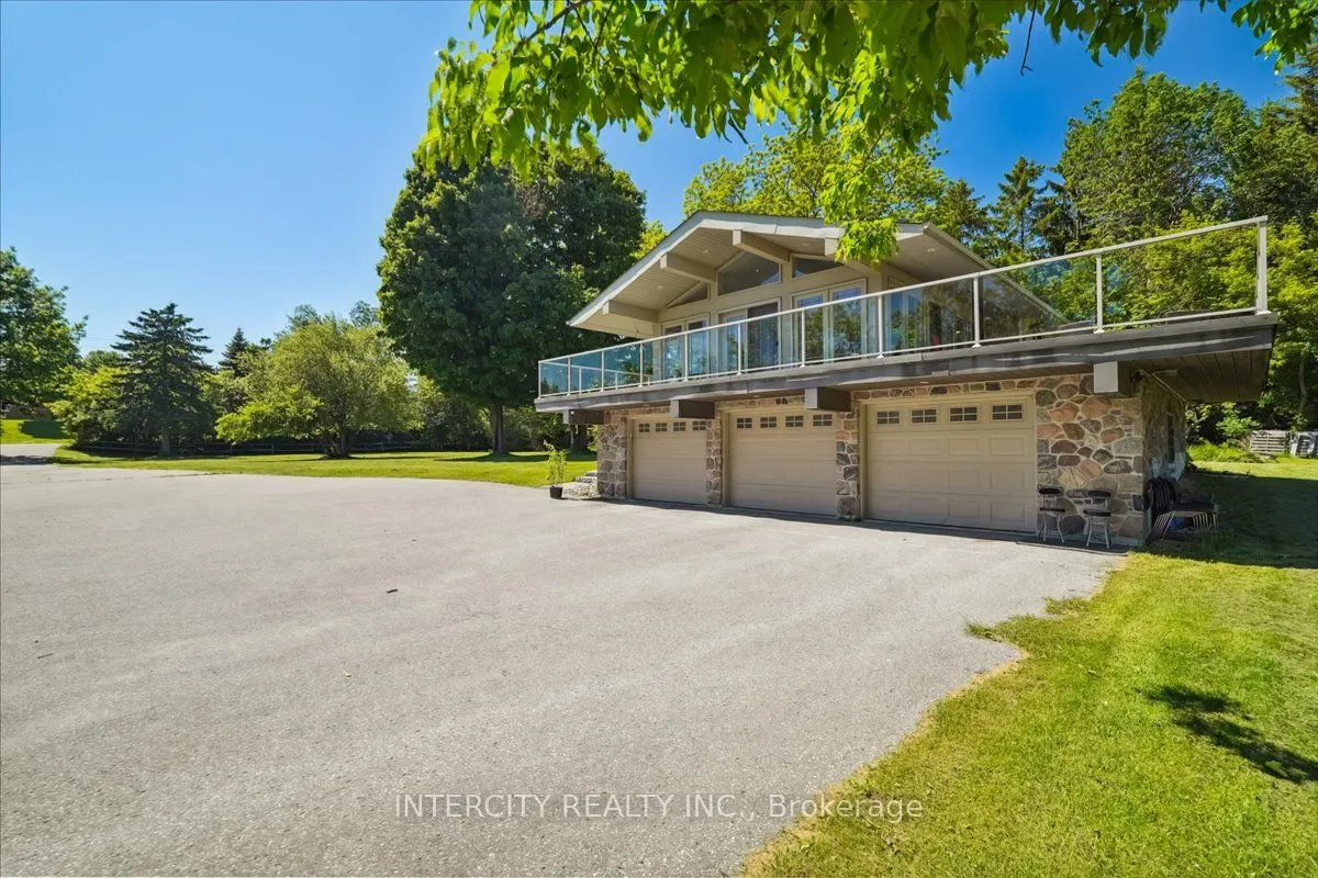 3505 Cochrane Street