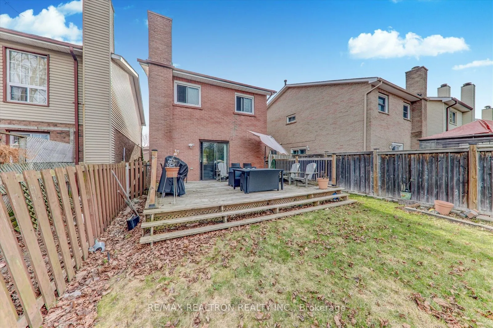 290 Braymore Boulevard