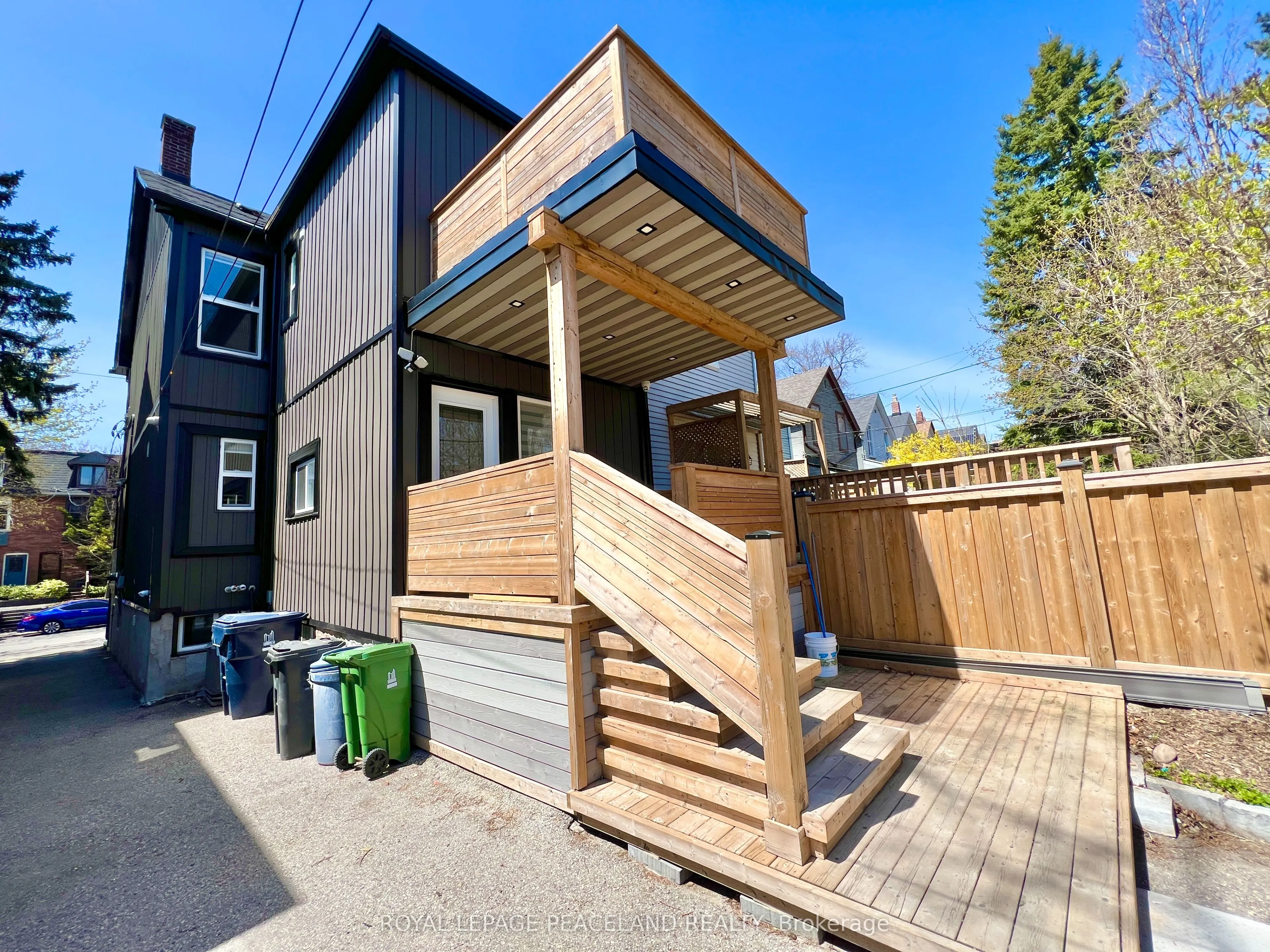 5 Herbert Avenue