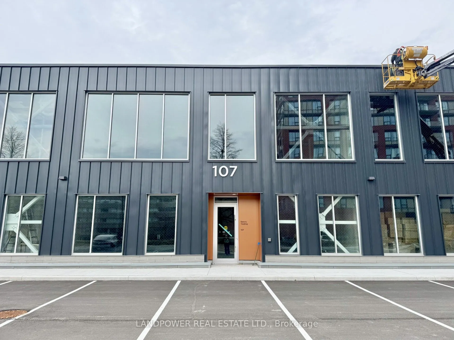 3751 Victoria Park Avenue, #107