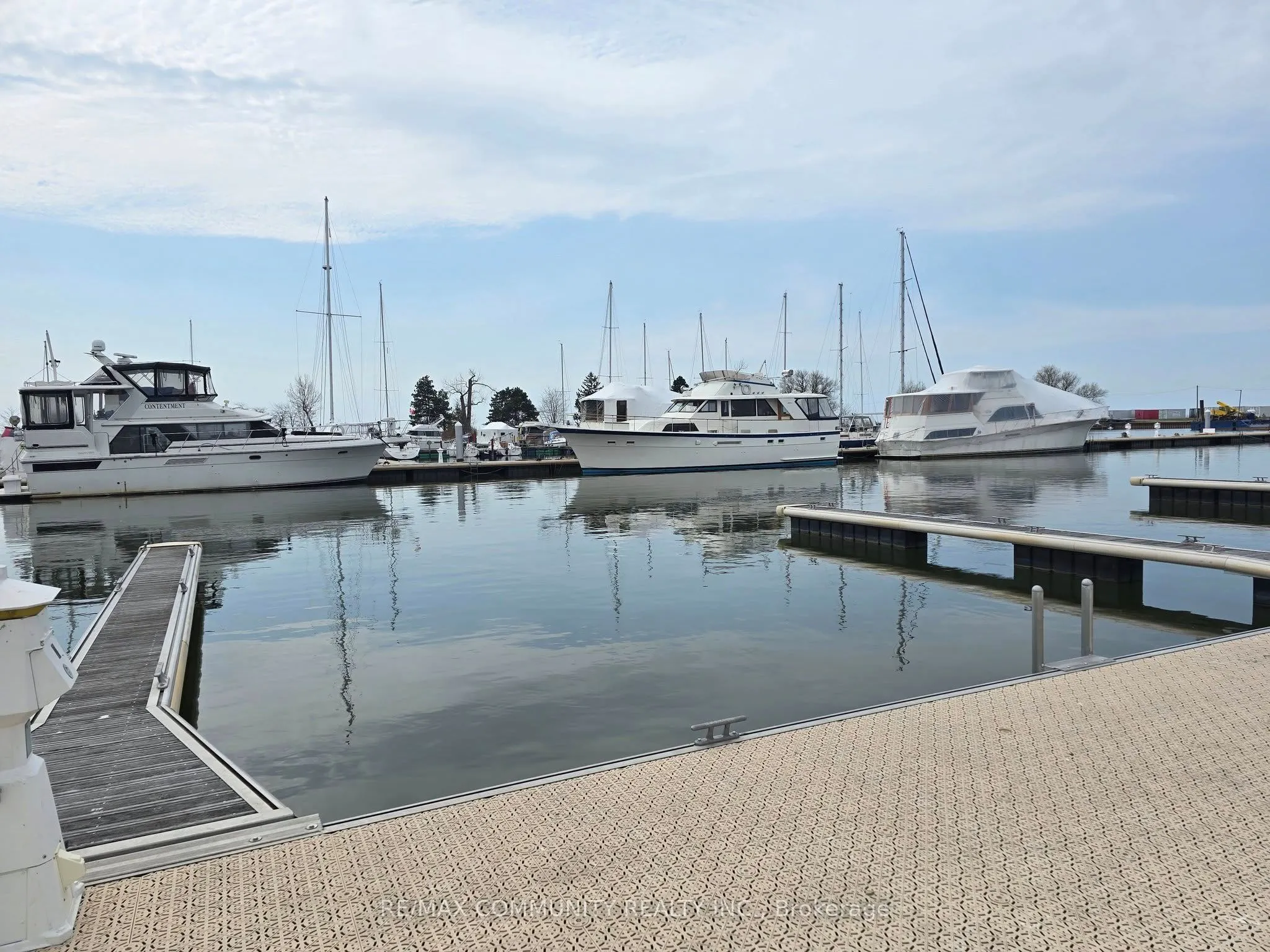 1295 Wharf Street, #17