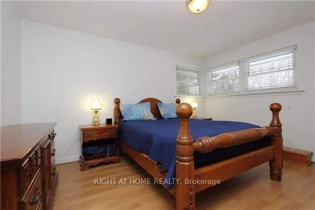 132 Winchester Road E