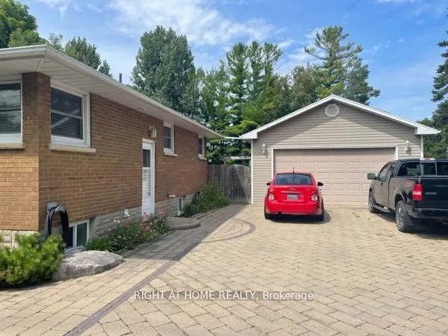 132 Winchester Road E