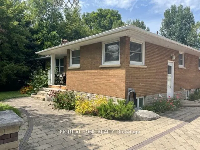 132 Winchester Road E