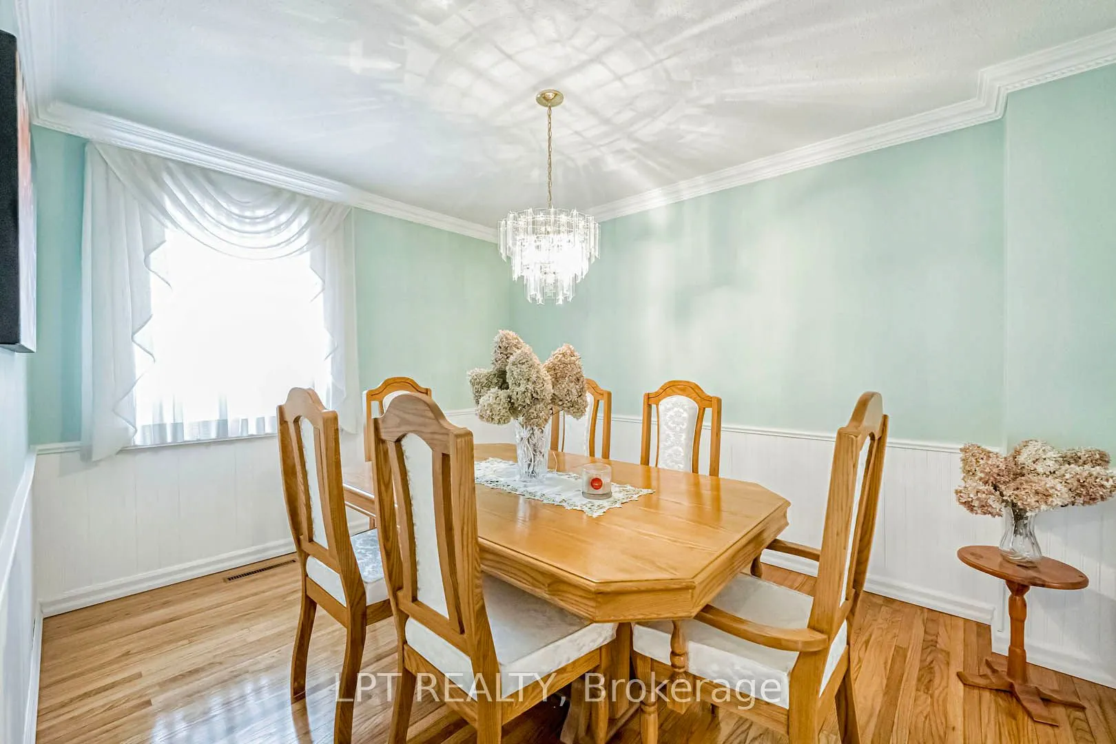 1116 Green Street