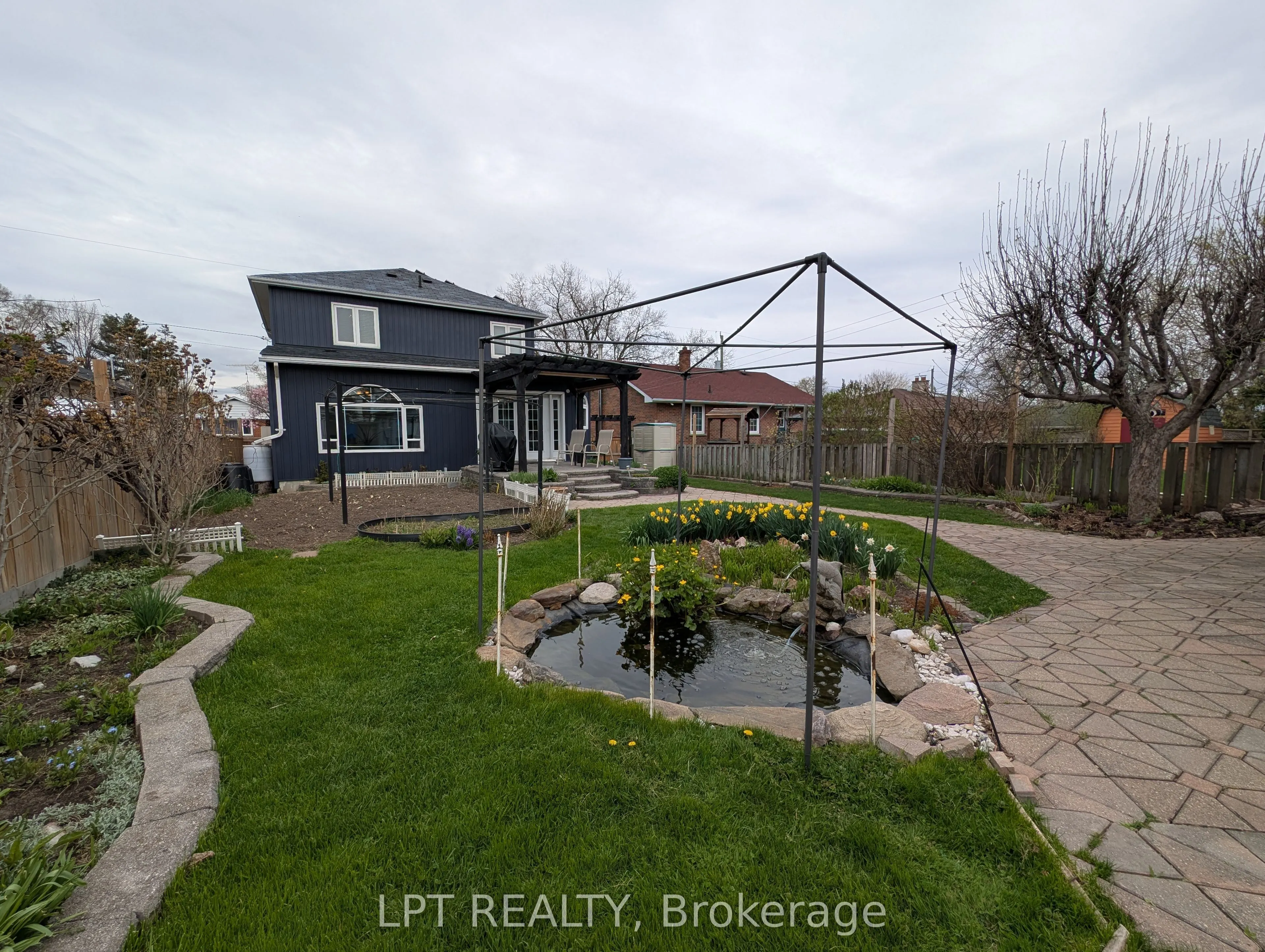 1116 Green Street