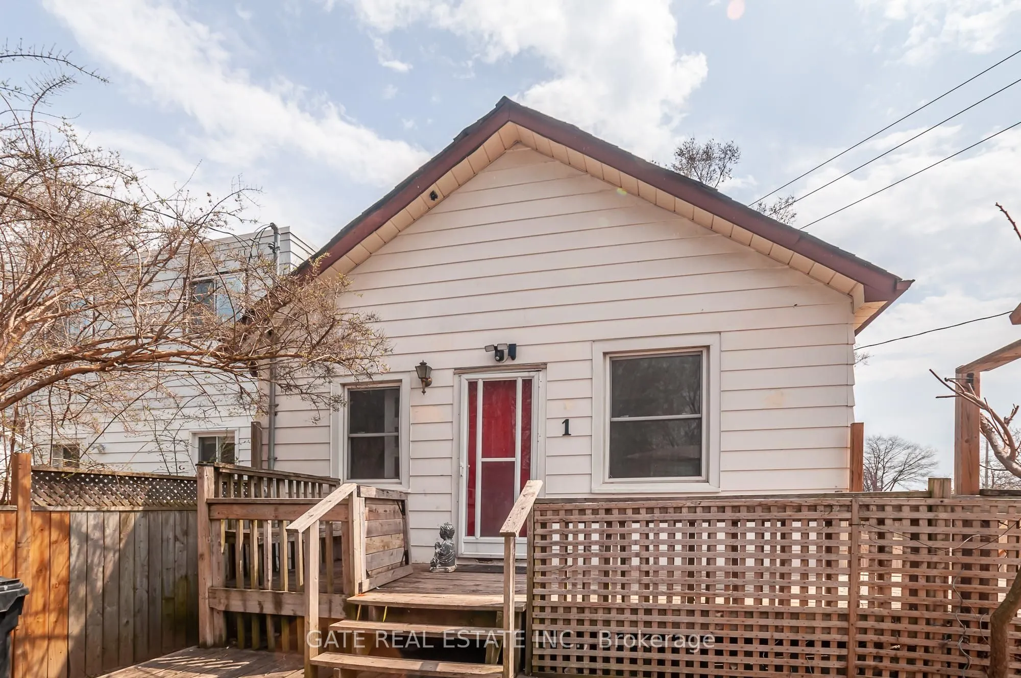 1 Mcintosh Street