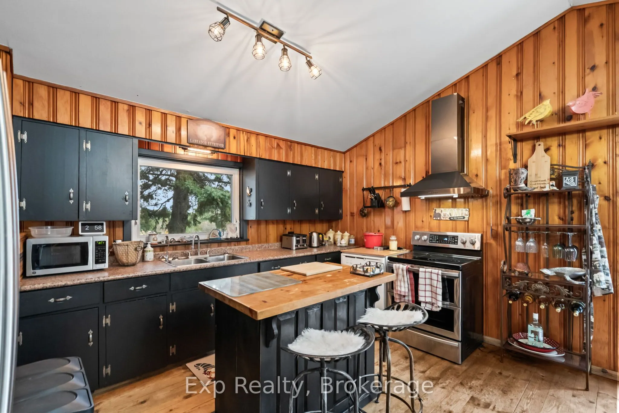 772 Townline Road W