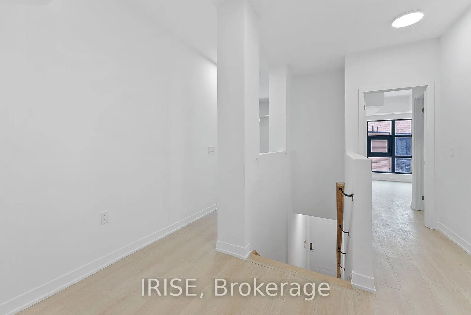 485 Logan Avenue S, #207