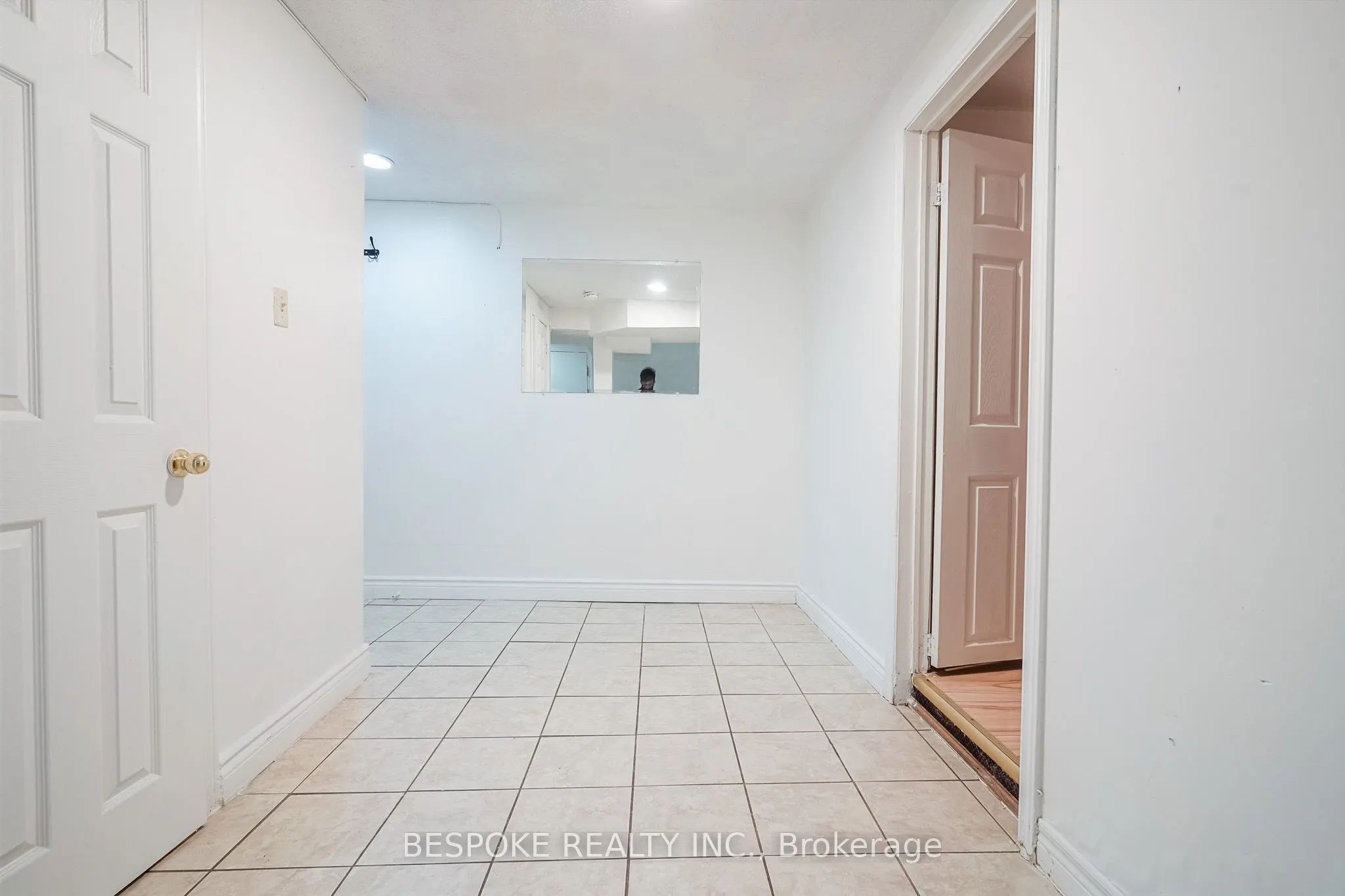 93 GLENTHORNE Drive #Basement
