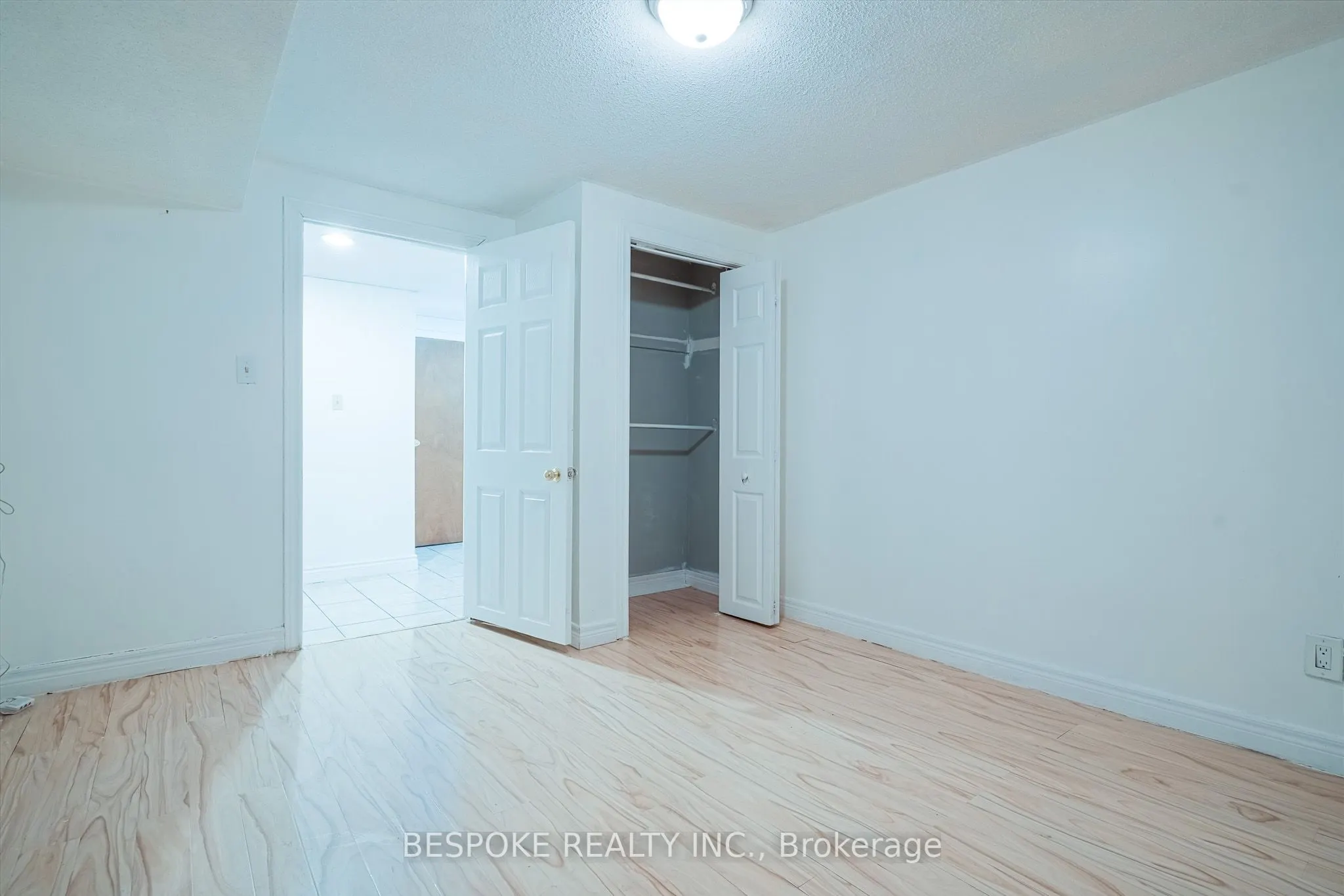 93 GLENTHORNE Drive #Basement