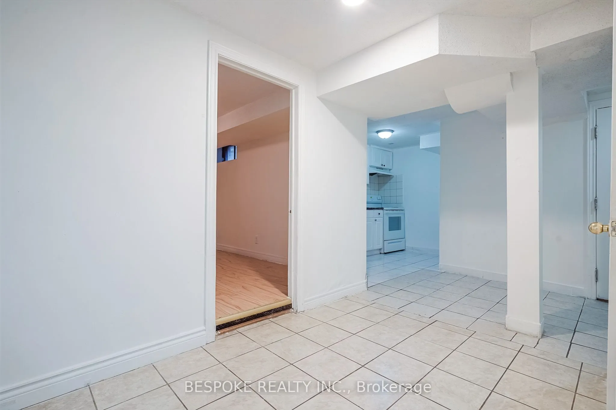 93 GLENTHORNE Drive #Basement