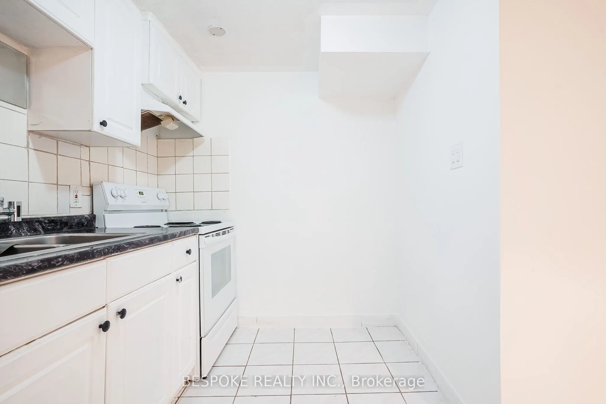 93 GLENTHORNE Drive #Basement