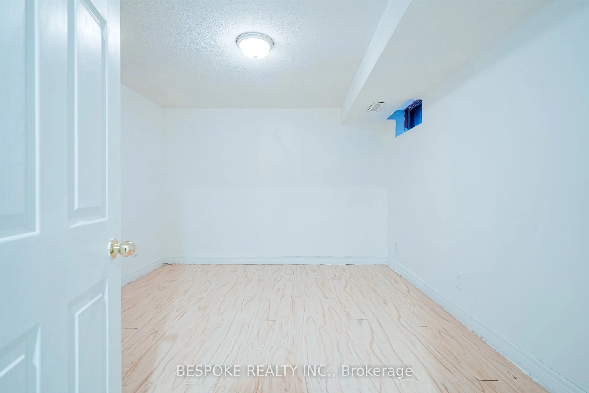 93 GLENTHORNE Drive #Basement