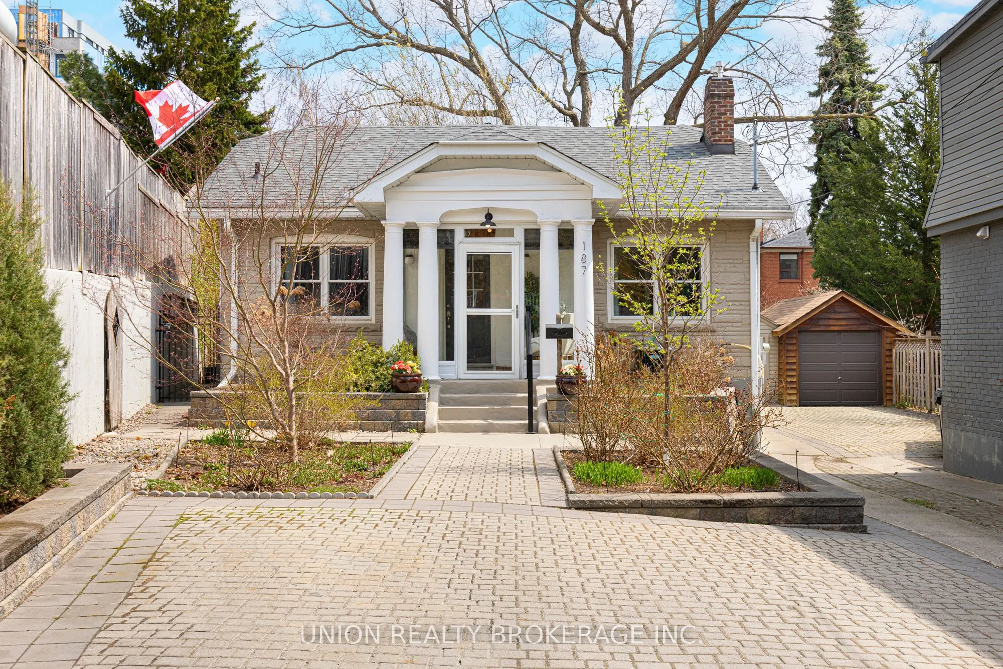 187 Blantyre Avenue
