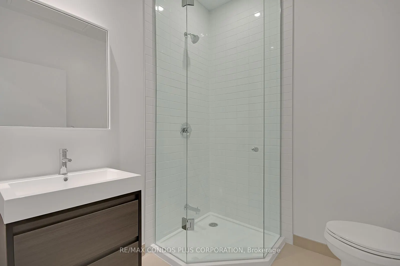 150 Logan Avenue, #121