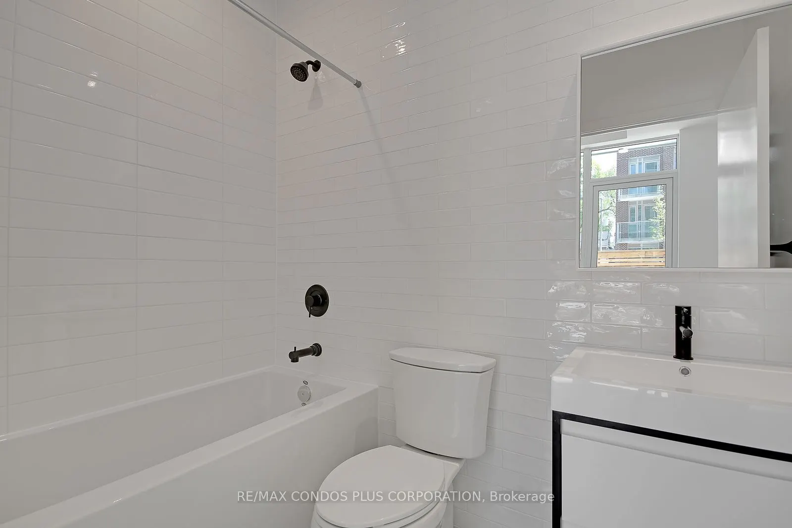 150 Logan Avenue, #121