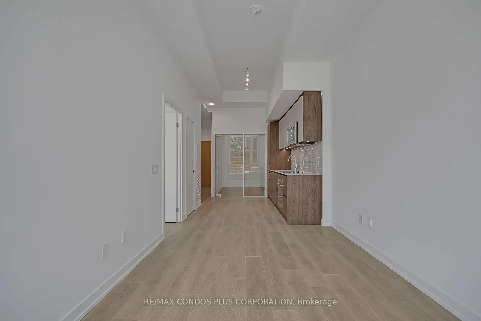 150 Logan Avenue, #121