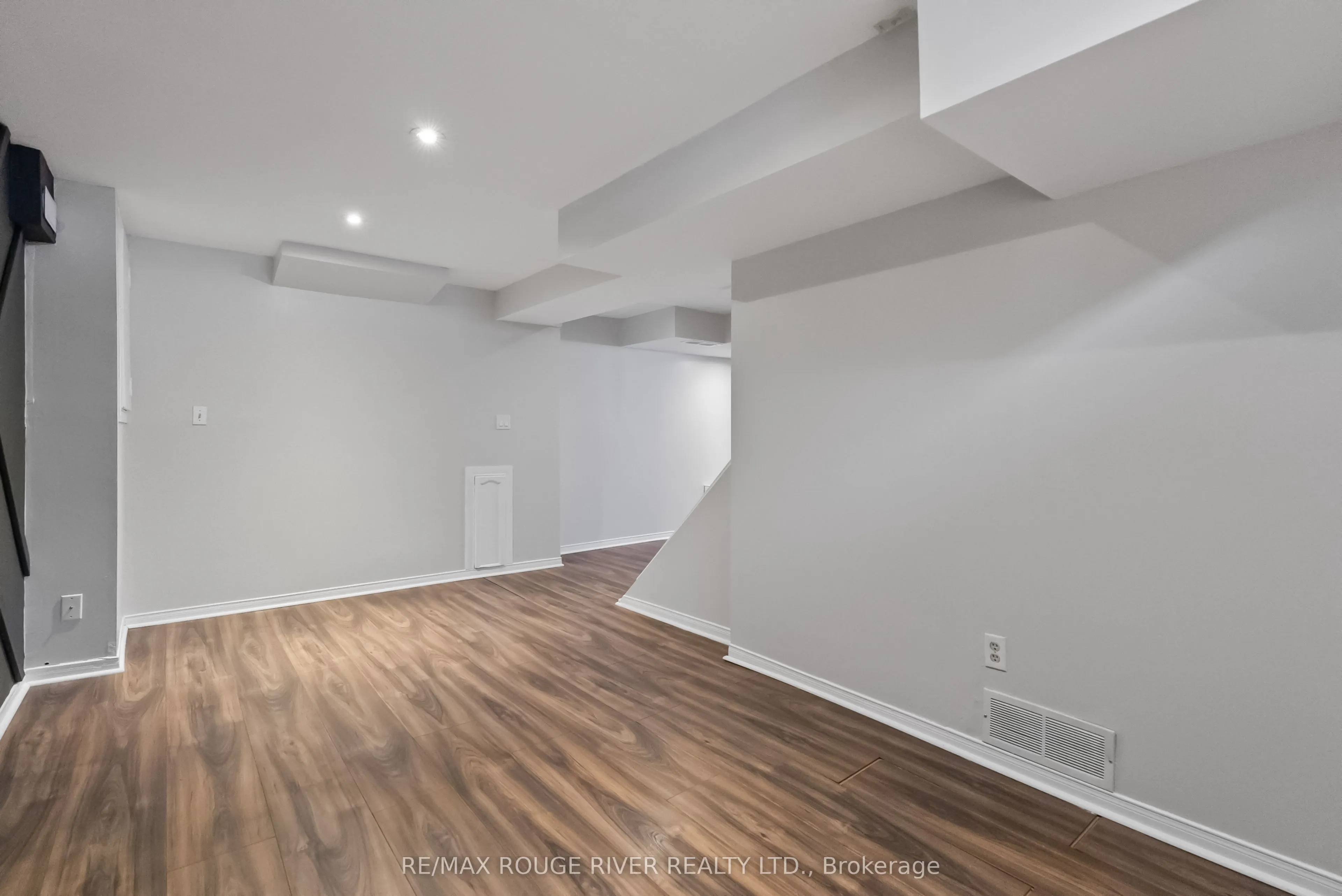 30 Willowbrook Drive