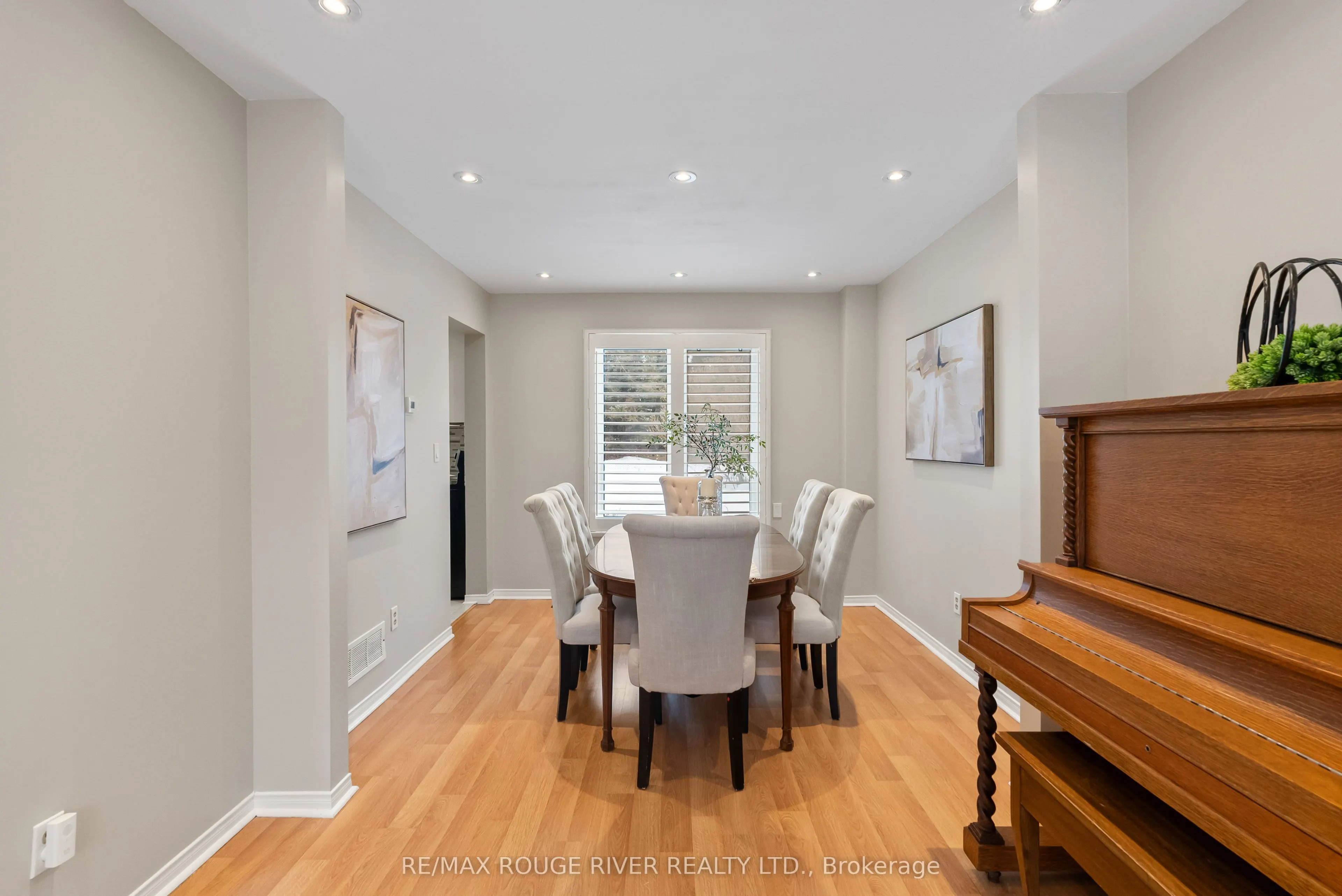 30 Willowbrook Drive