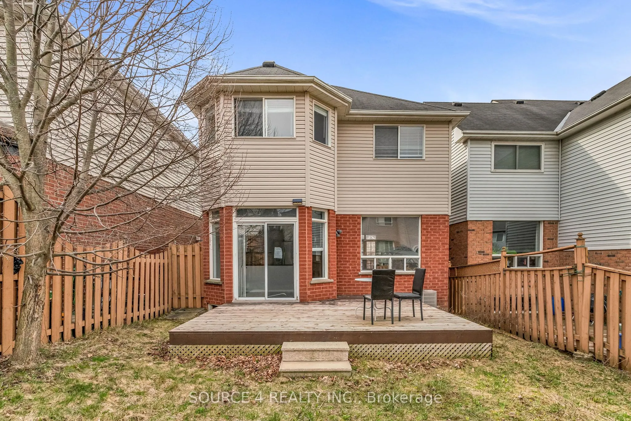 1030 Timberland Crescent