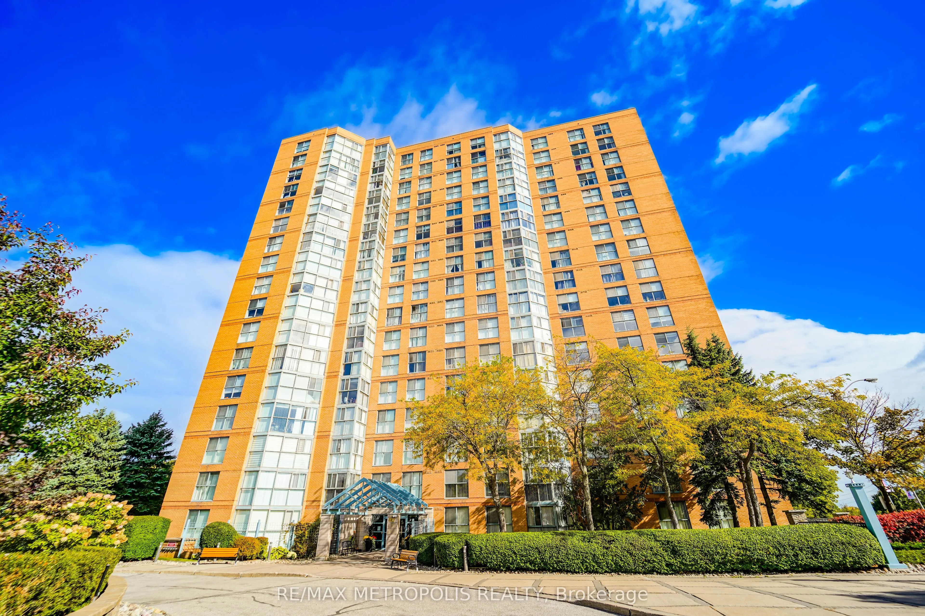 90 Dale Avenue, #502