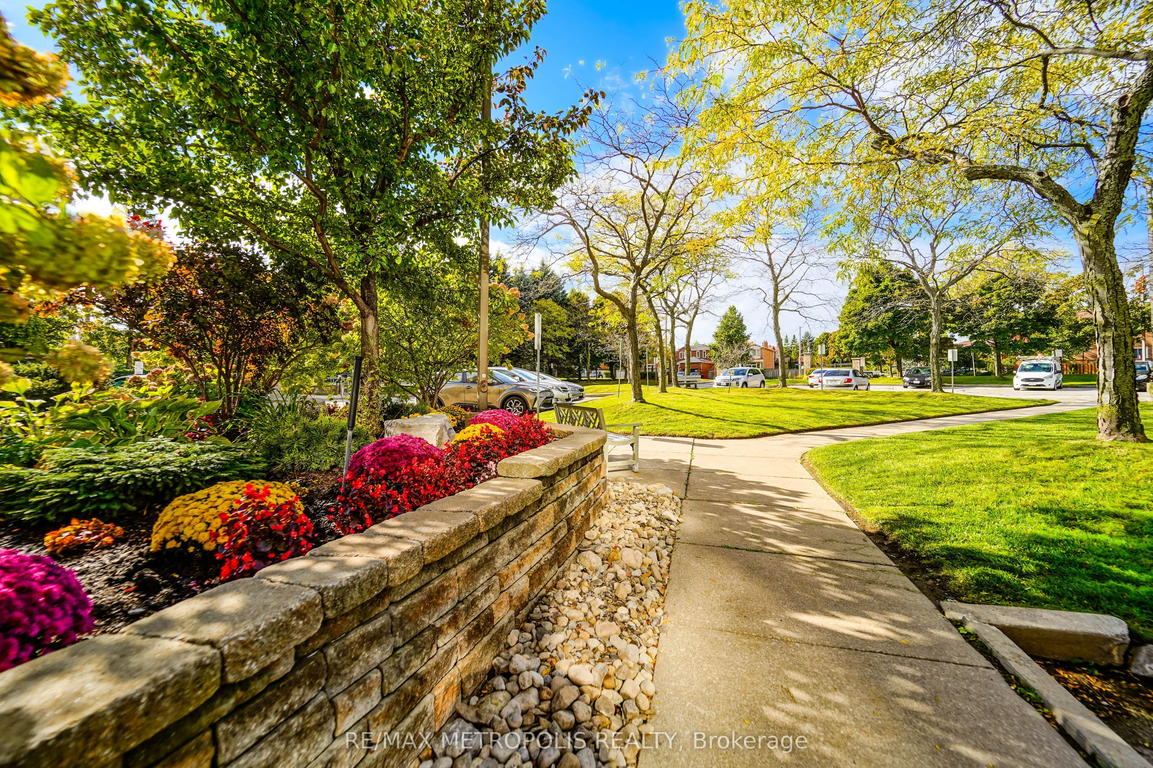 90 Dale Avenue, #502