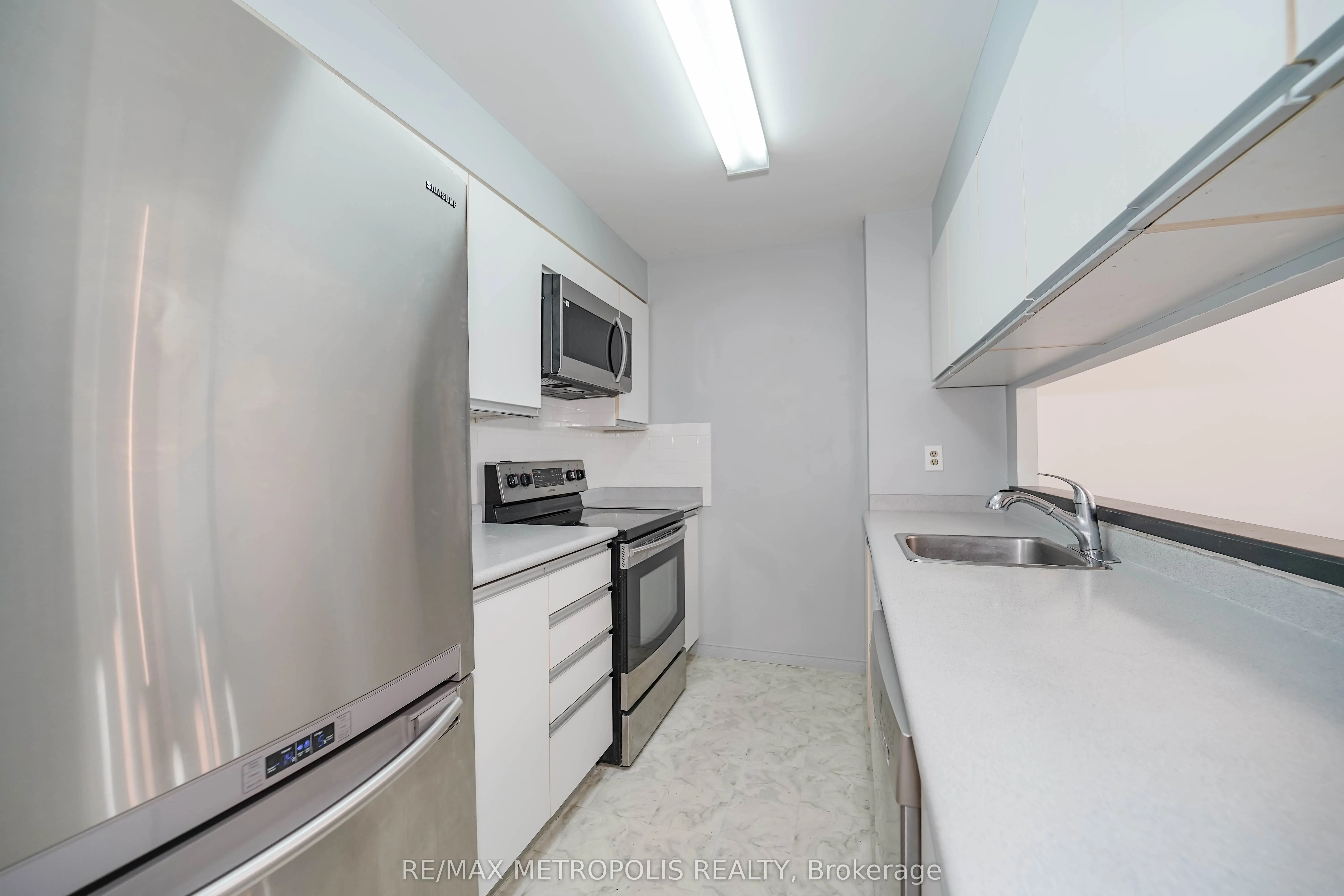 90 Dale Avenue, #502