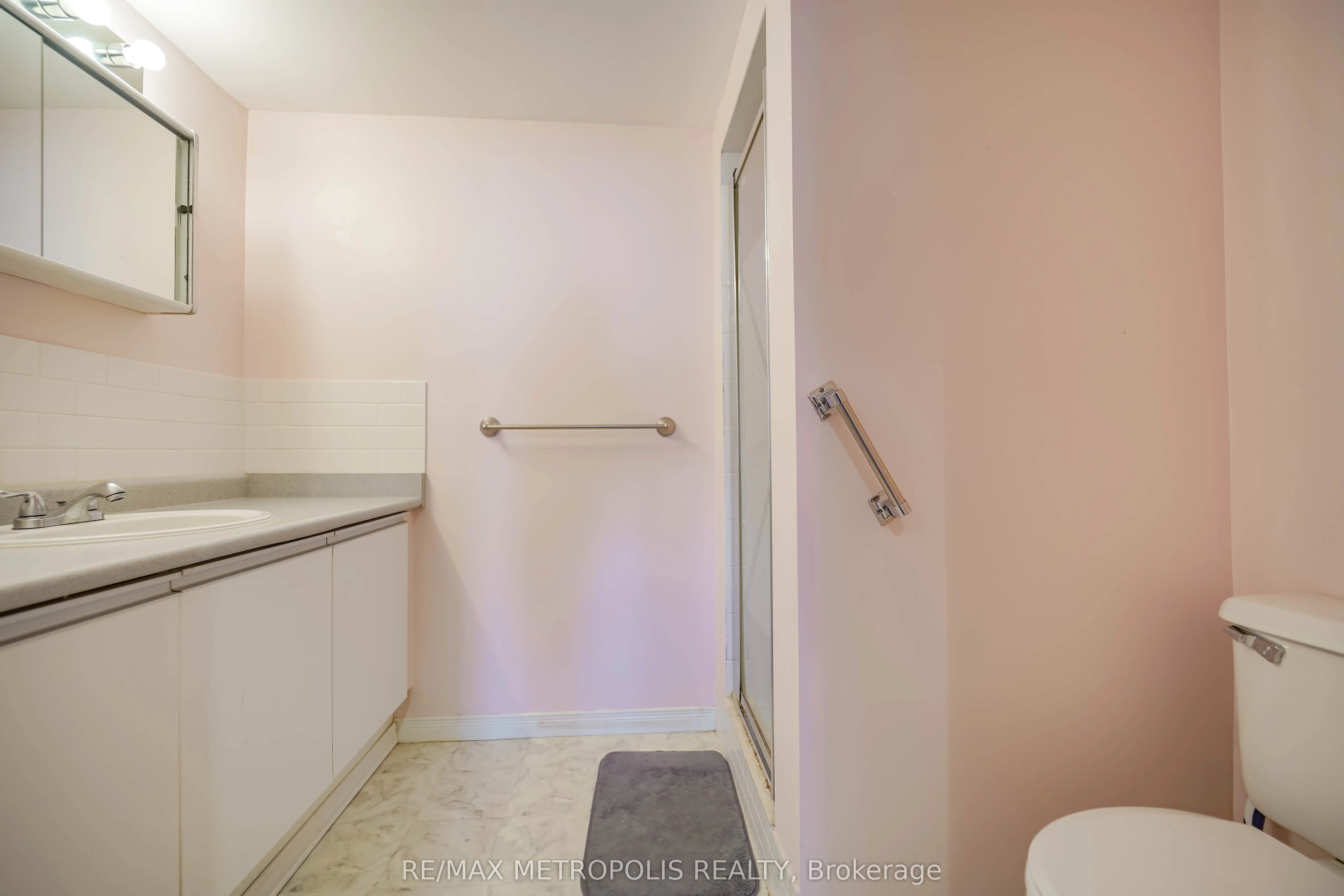 90 Dale Avenue, #502