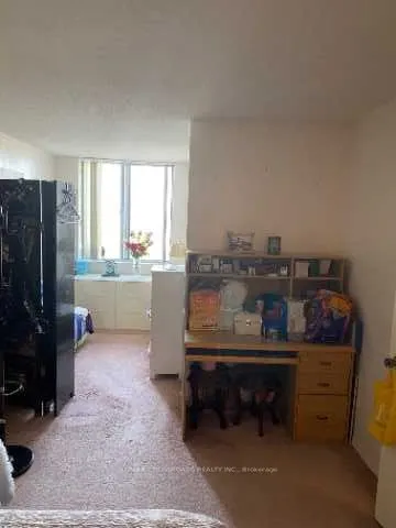 80 Alton Towers Circle #1913