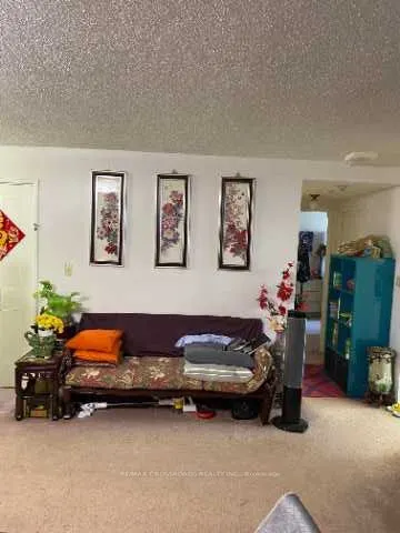 80 Alton Towers Circle #1913