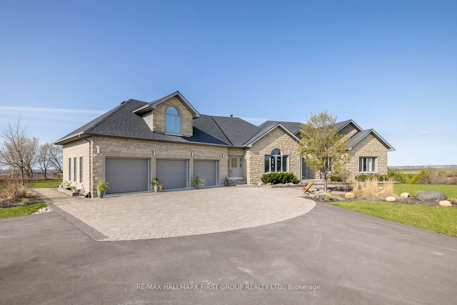 7472 Aked Road