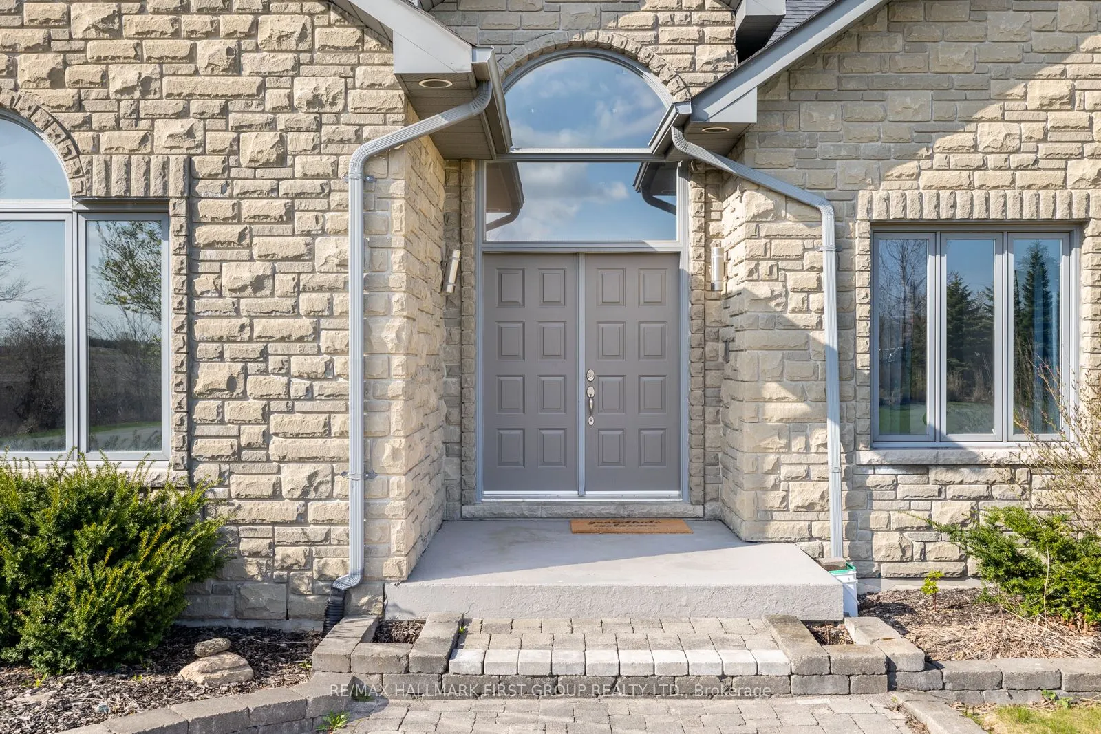 7472 Aked Road