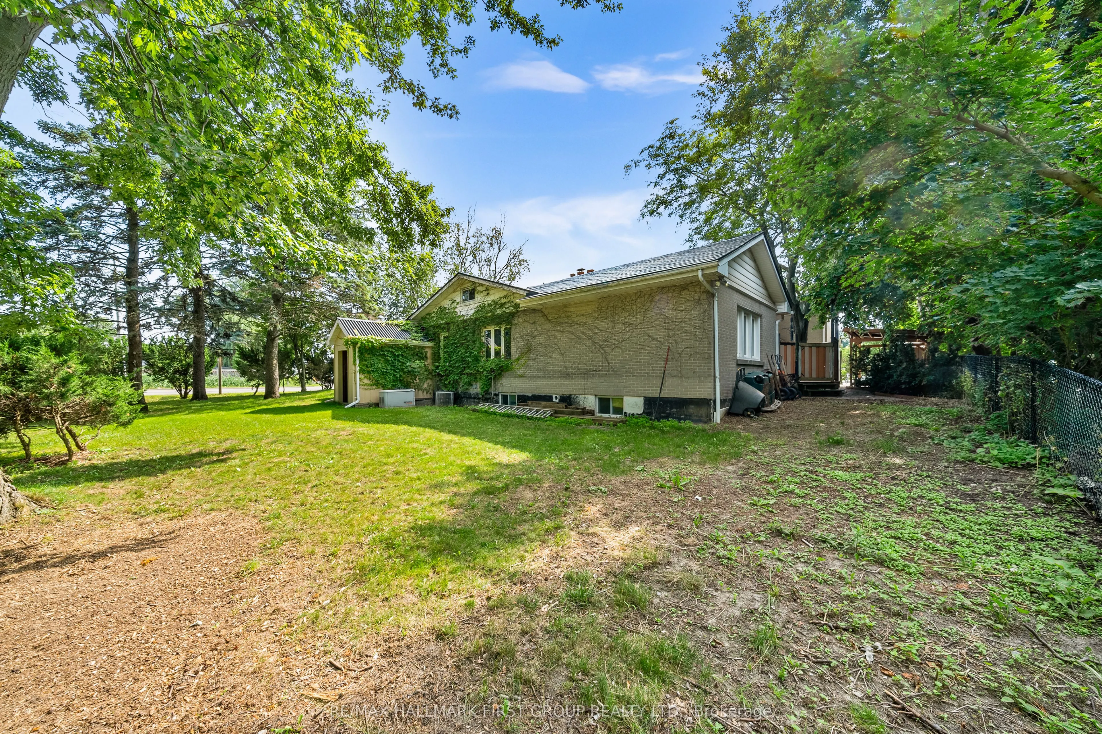 1652 Taunton Road