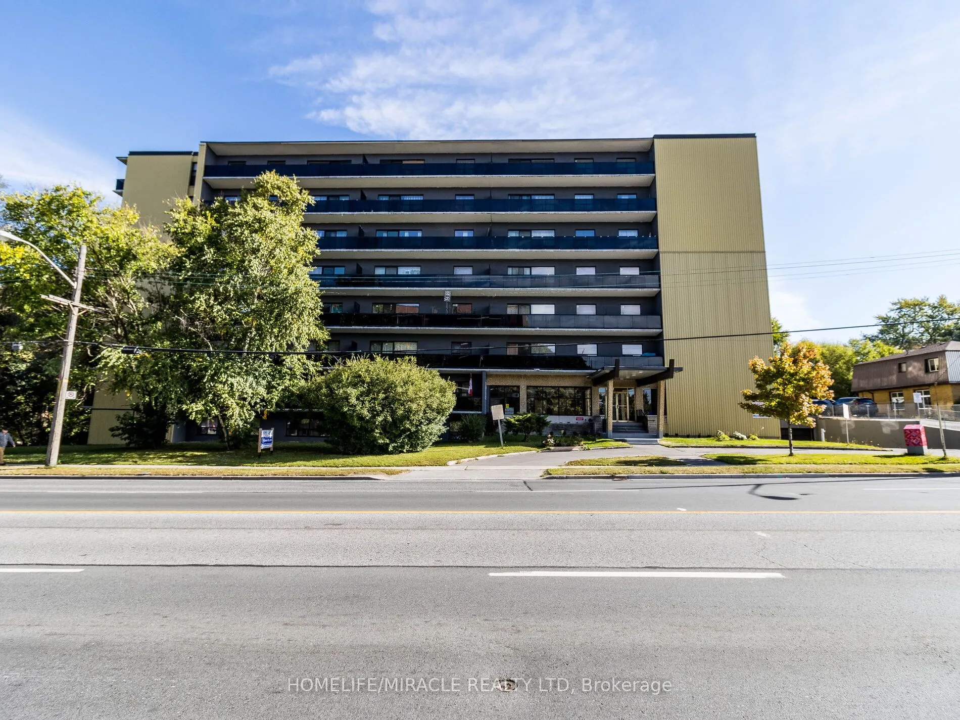 1651 Victoria Park Avenue, #509