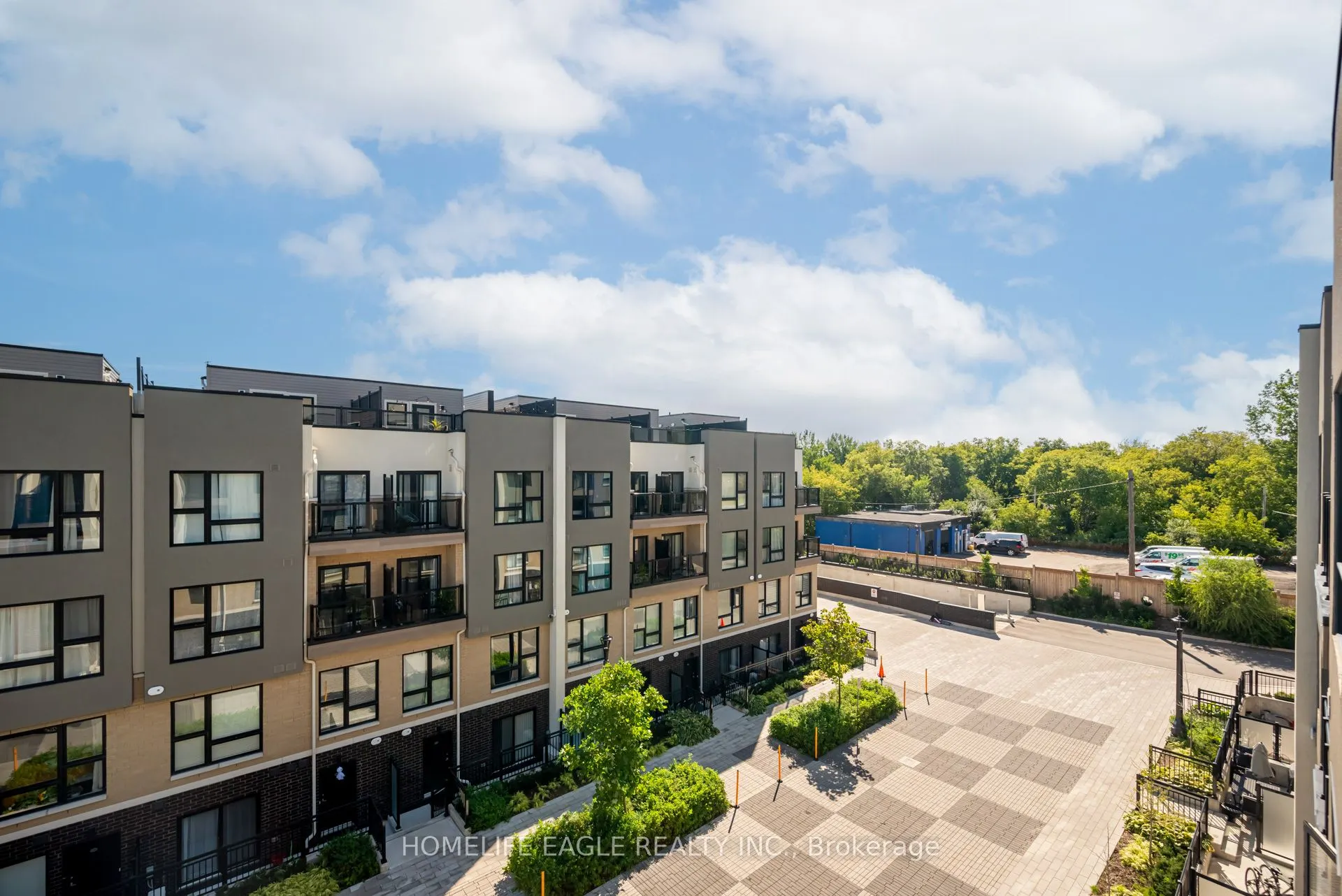 8825 Sheppard Avenue, #311