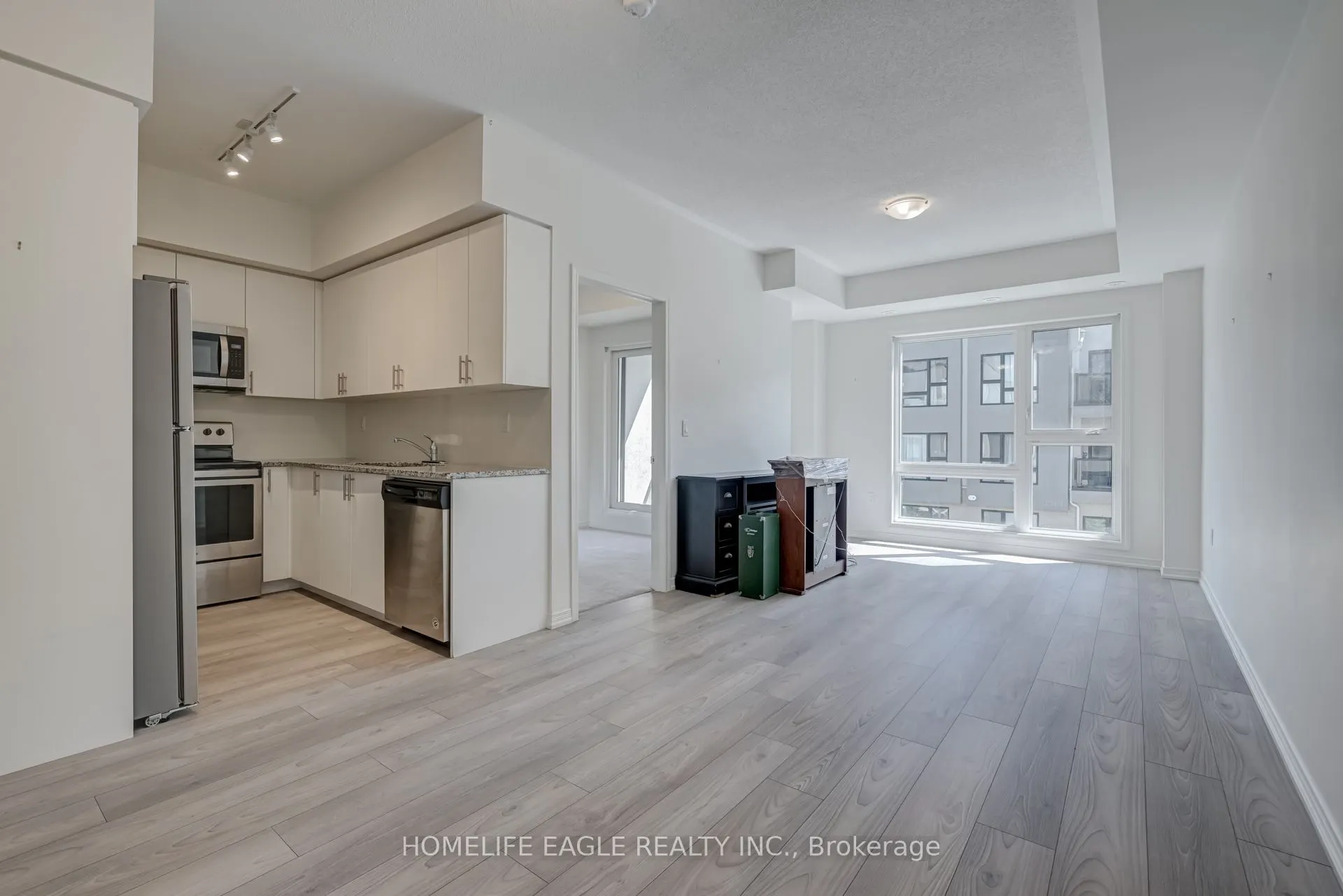 8825 Sheppard Avenue, #311