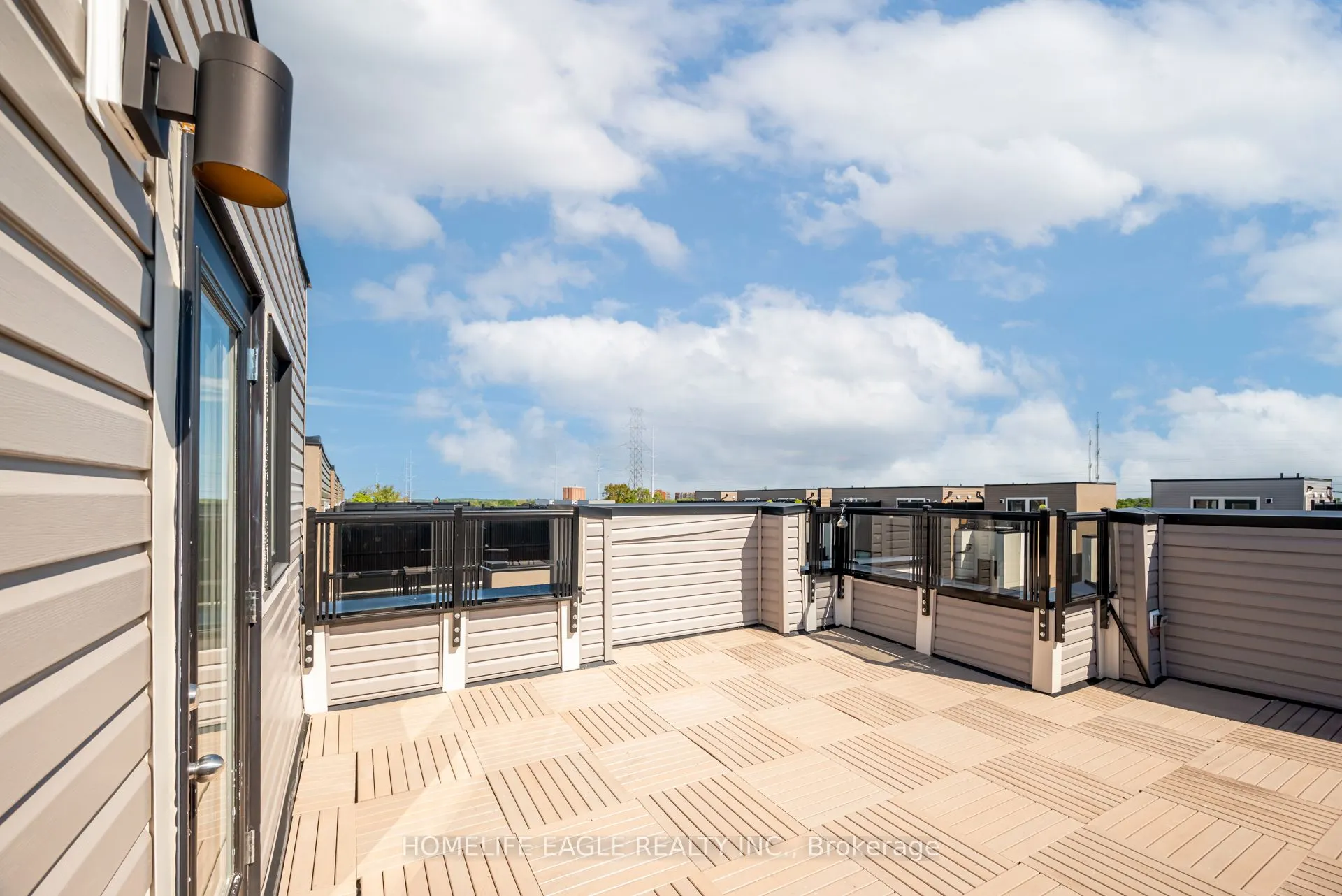 8825 Sheppard Avenue, #311